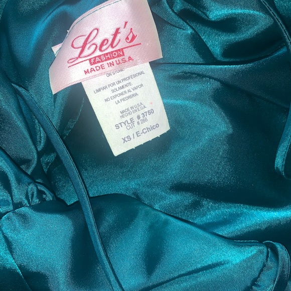 Green Dress - Picture 3 of 3